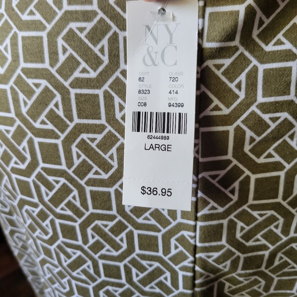 Geometric Patterned Dress - Picture 3 of 3